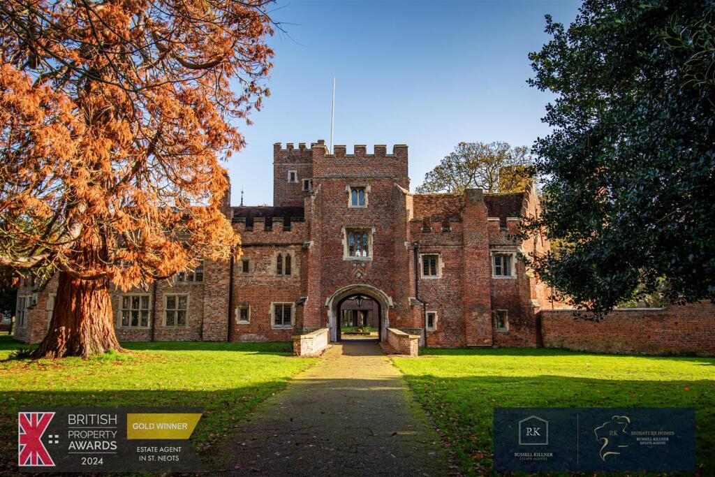 Buckden Tower&#39;s Location