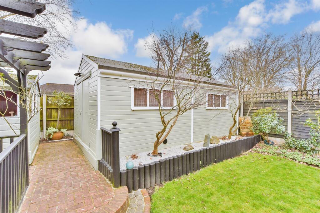 Workshop/Outbuildings