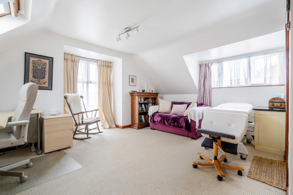 1325949-39-688a39...