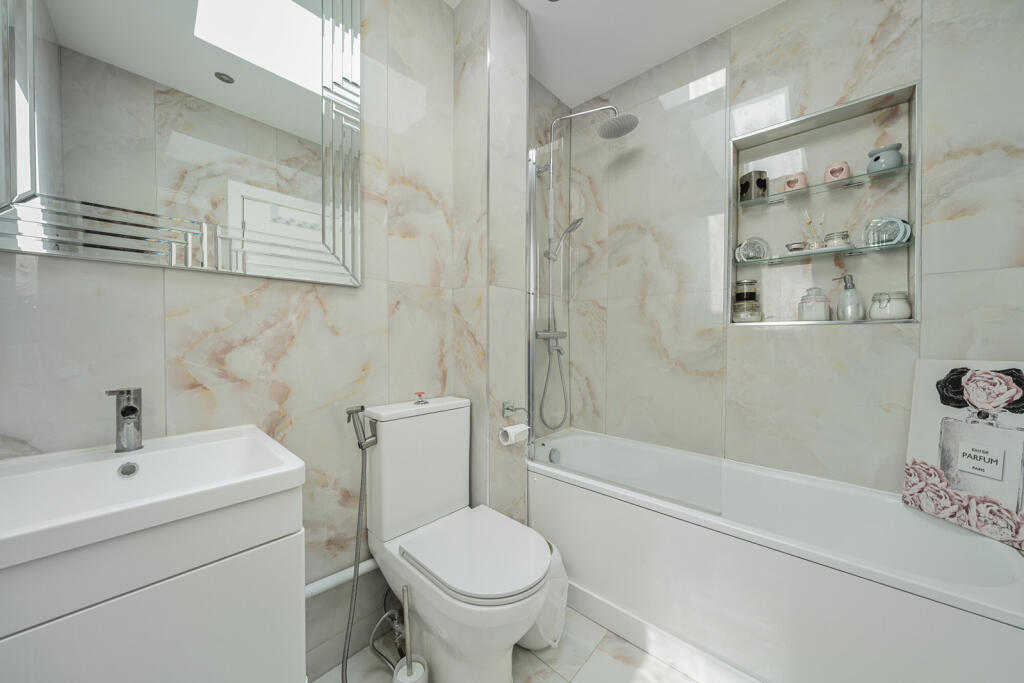 1305841-17-684c06...