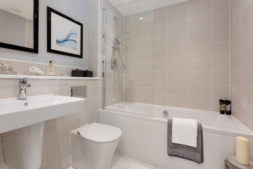 winchcombe_32 bathroom