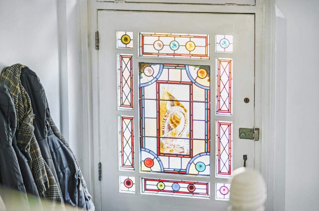 1301755-13-683d58...