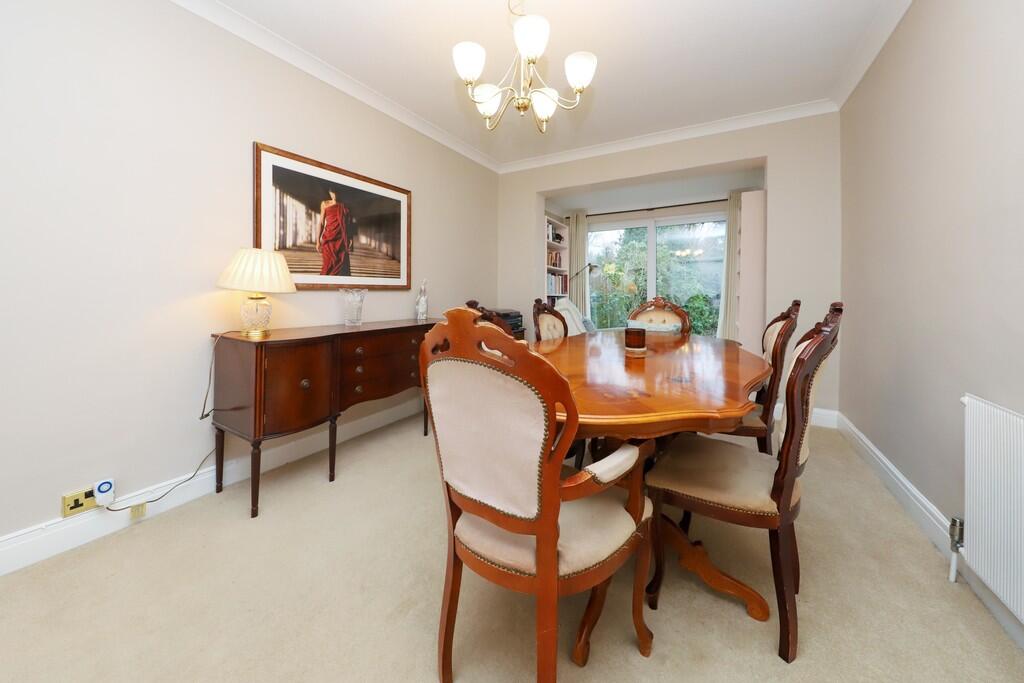 19 Cannonbury Ave...