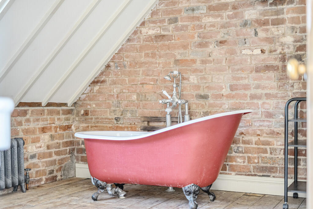 1306492-10-6849ae...