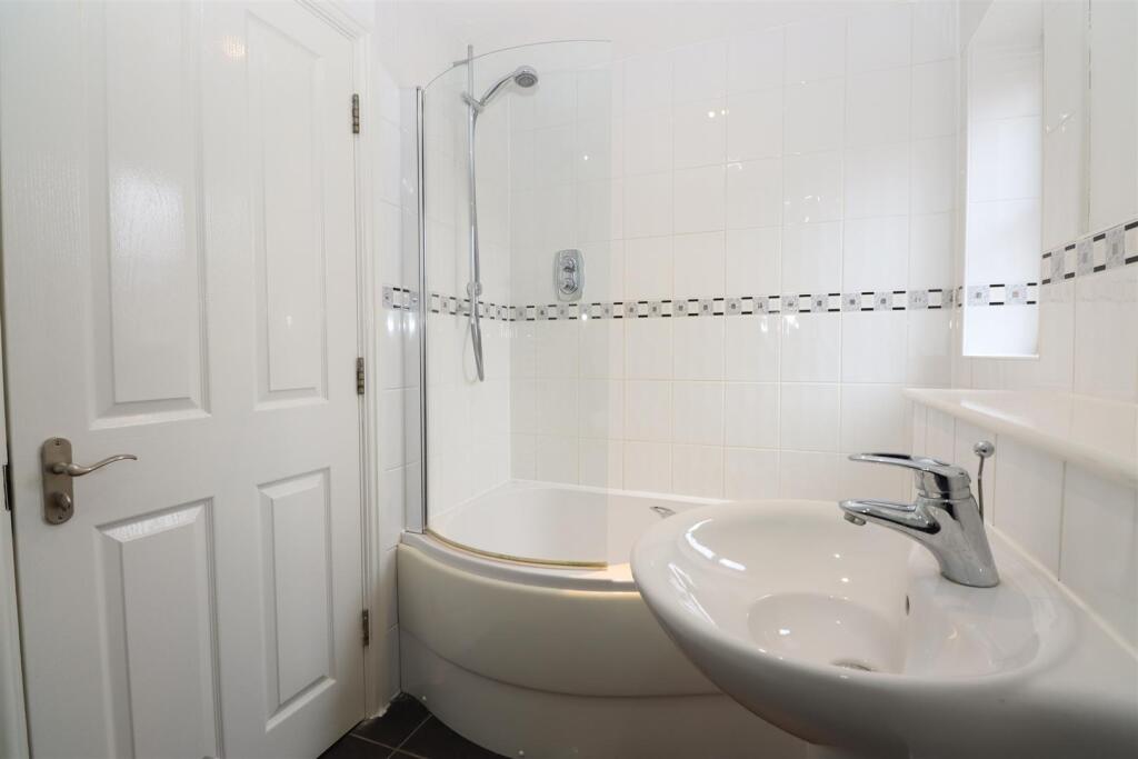 Main Bathroom