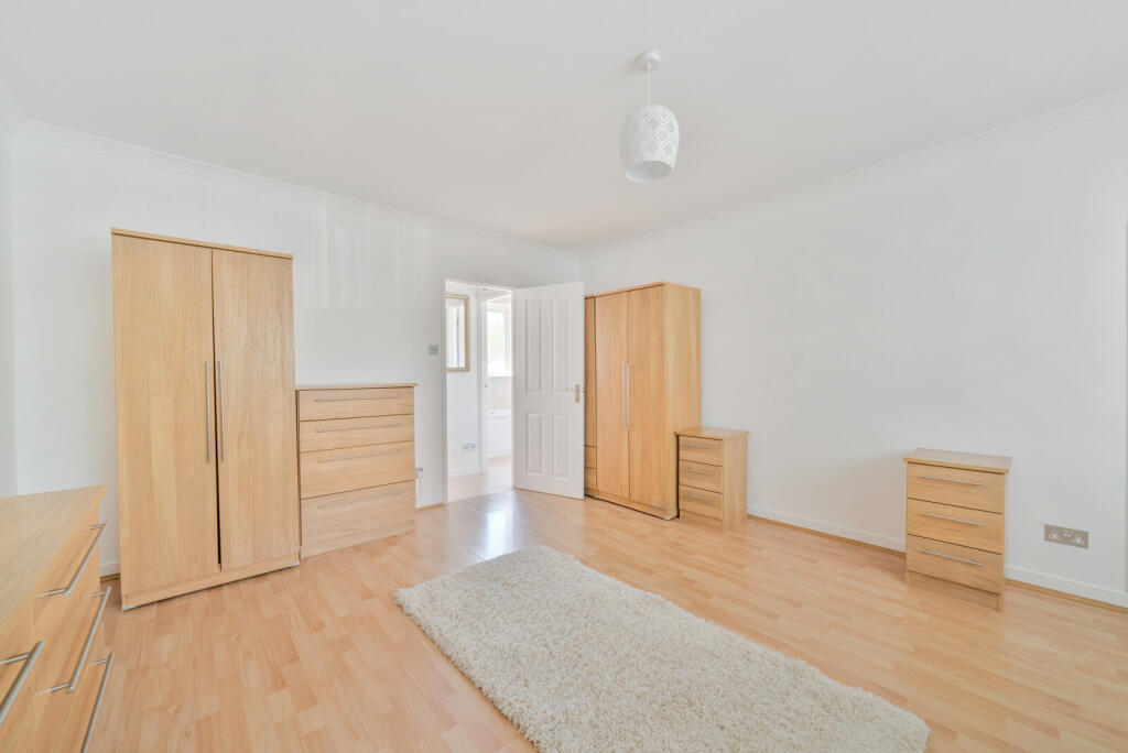 1307122-15-684fe5...