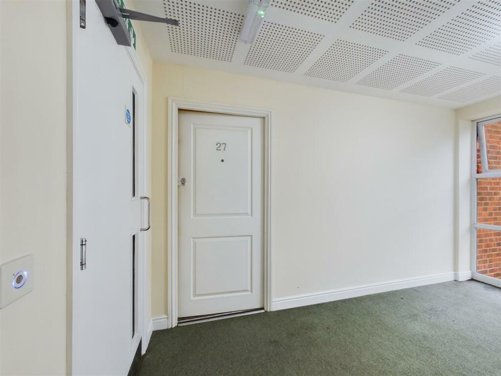 Communal Area.jpg