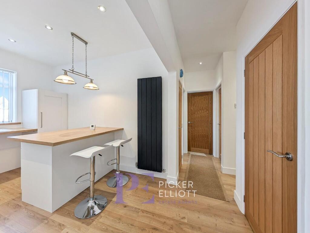 Open Plan Entrance Hall
