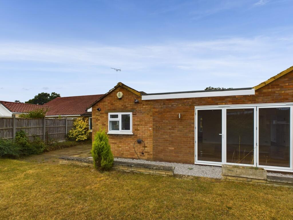 CAM04024G0-PR0011-STILL039