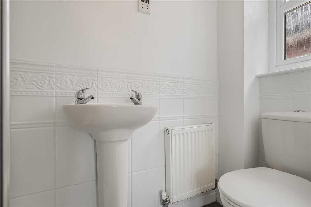 En-Suite (2)