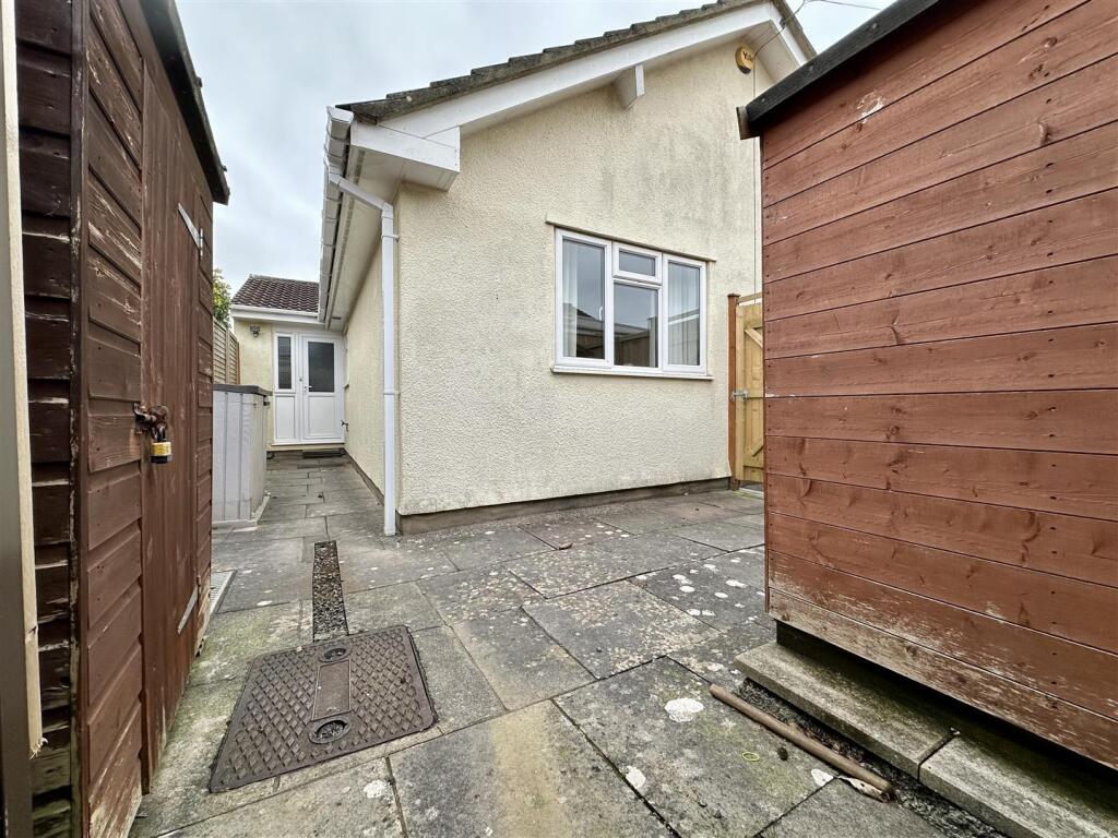 Side Garden &amp; Parking