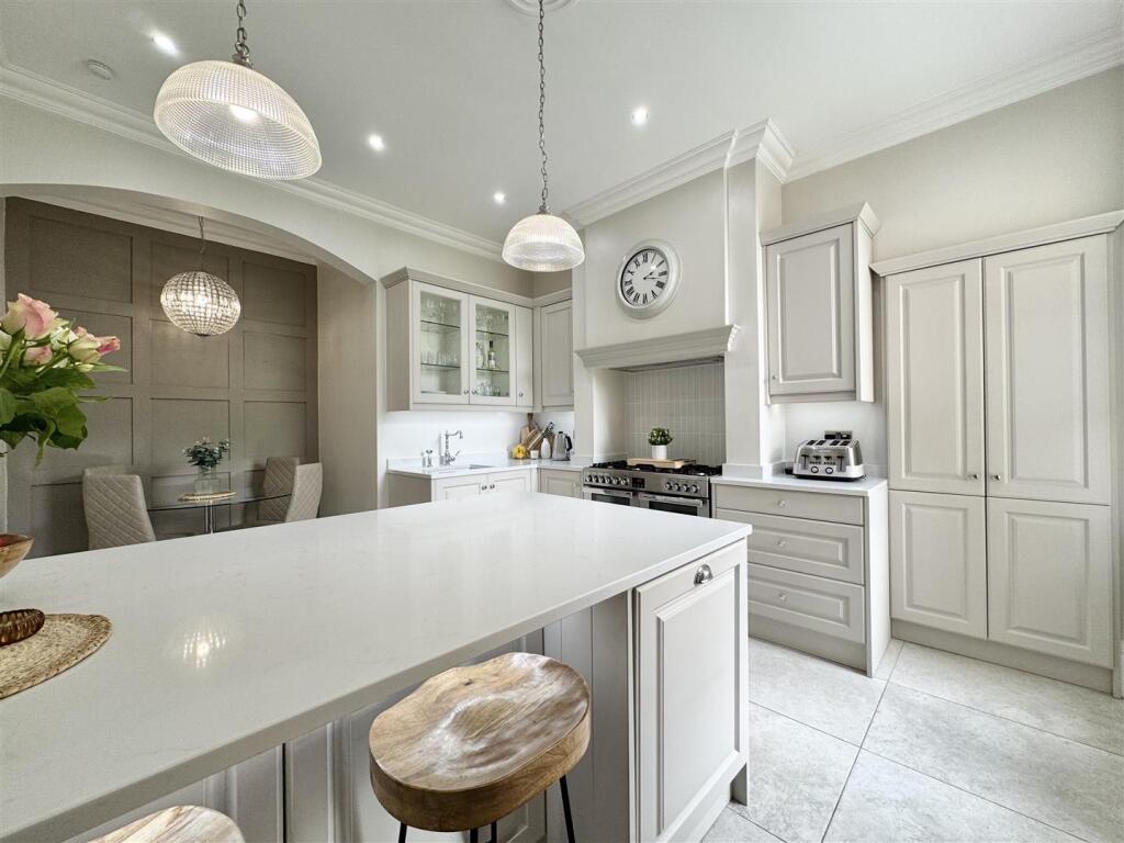 Kitchen/Dining