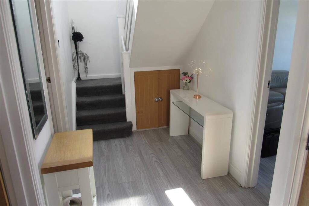 Entrance Hall ( Main entrance door to side )