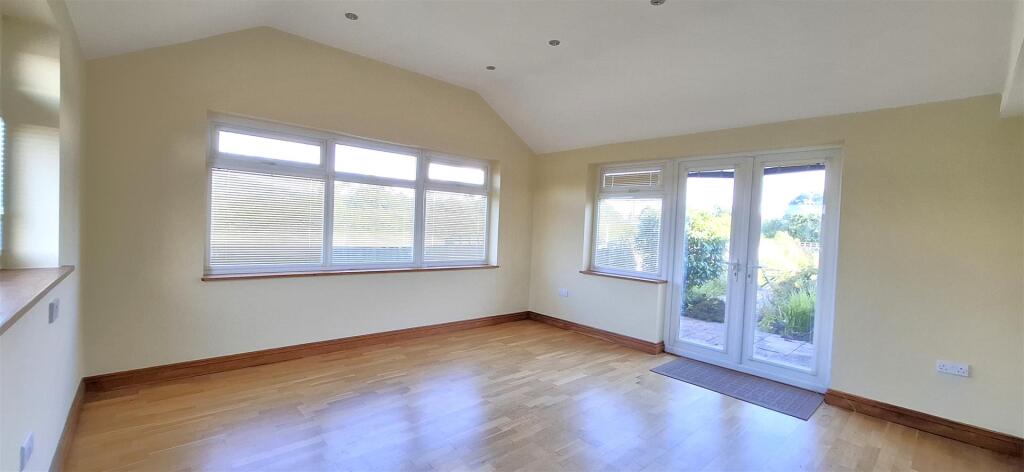 SUN ROOM