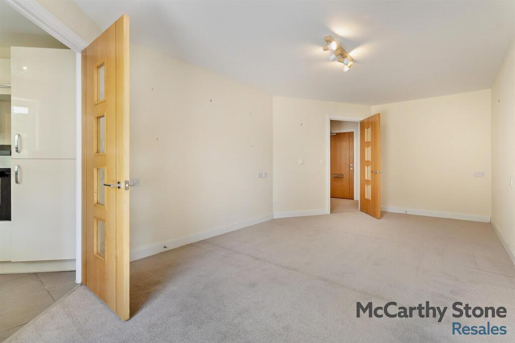 8652577-interior14-800.jpg