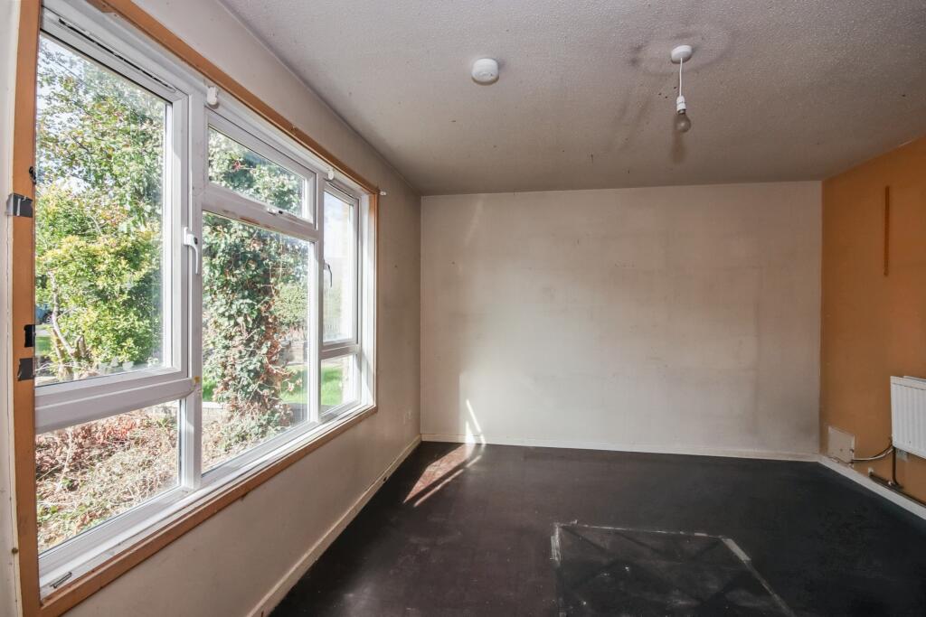 16 Dukes Road, Eaton Socon, St. Neots, Cambridgeshire, PE19 8DD