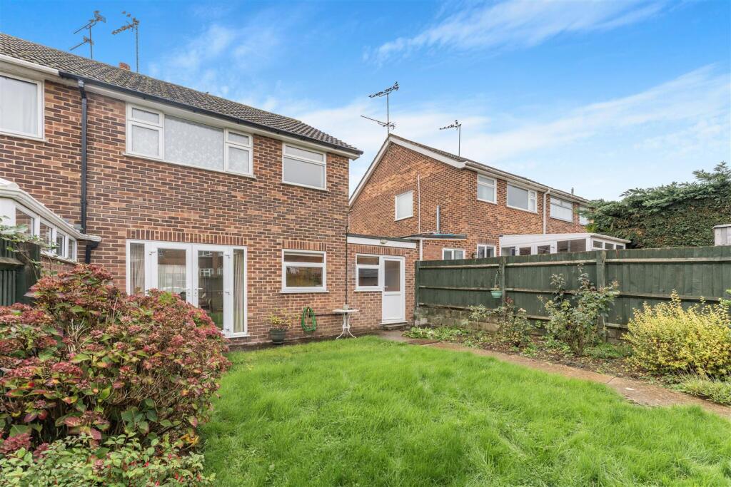 6 Wolseley Close, Banbury-18.jpg