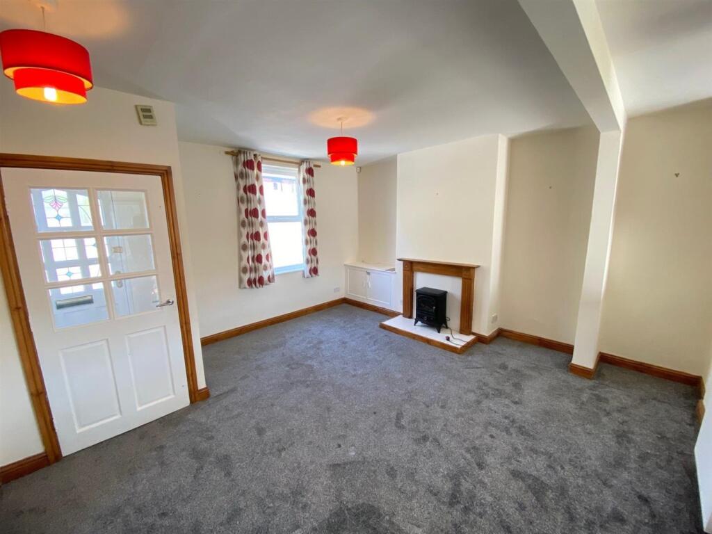 366 Buxton Road Reception.jpg