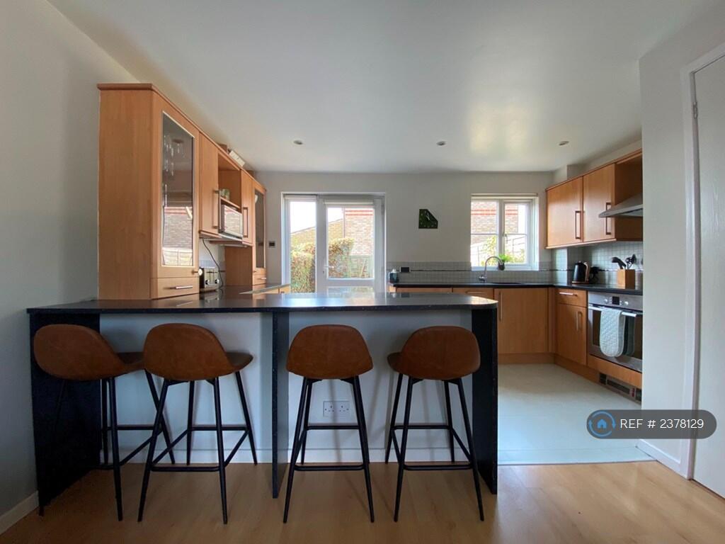 Kitchen With Access To The Garden