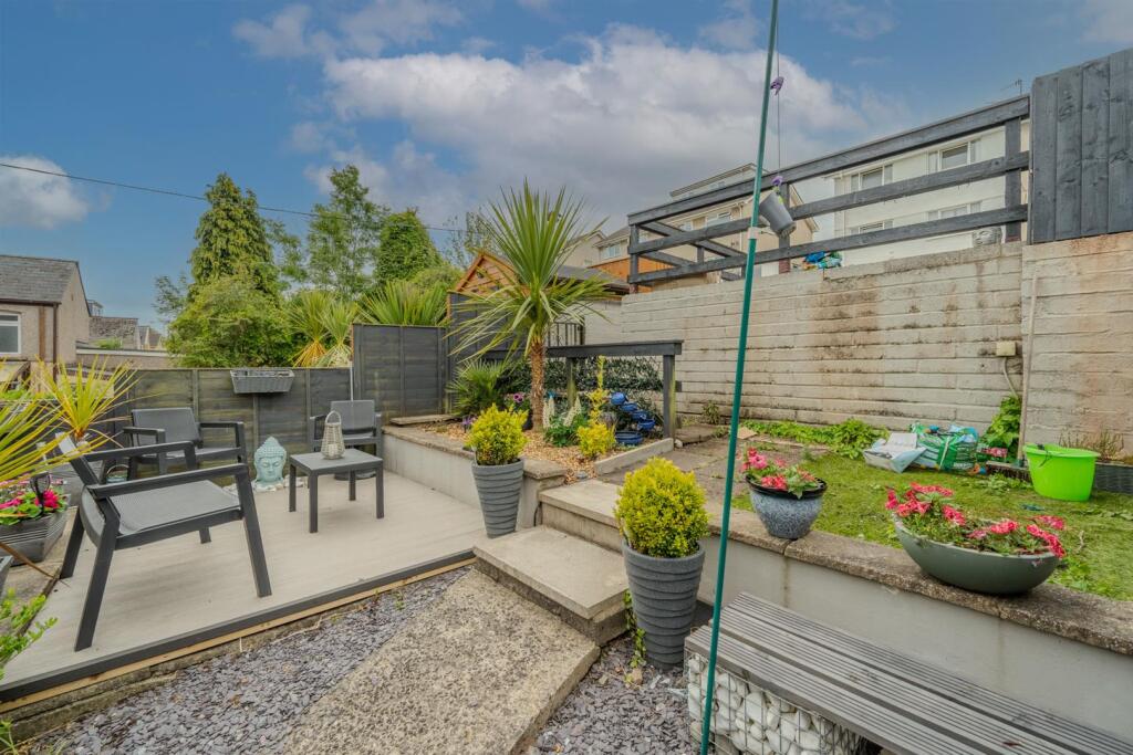 83 Stafford Rd-19.jpg