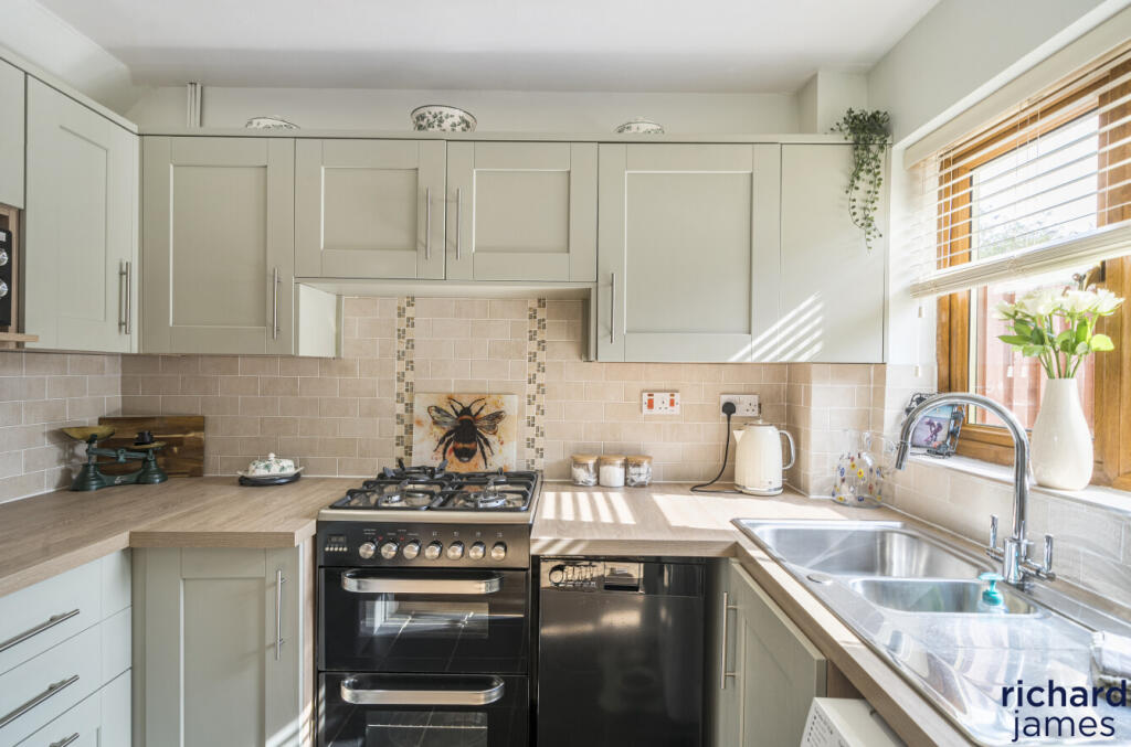 47ebac03421249f9b0747e1cf2ef3ff6