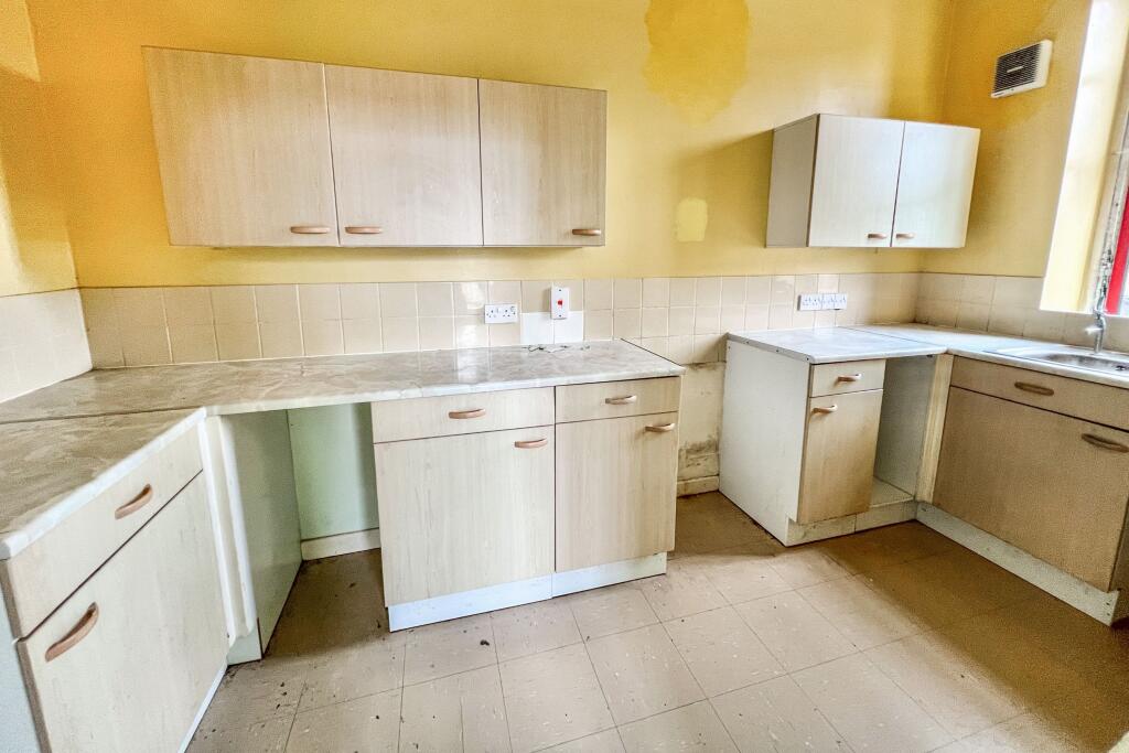 1-6 West End House, Marshfield Road, Chippenham, SN15 1JZ