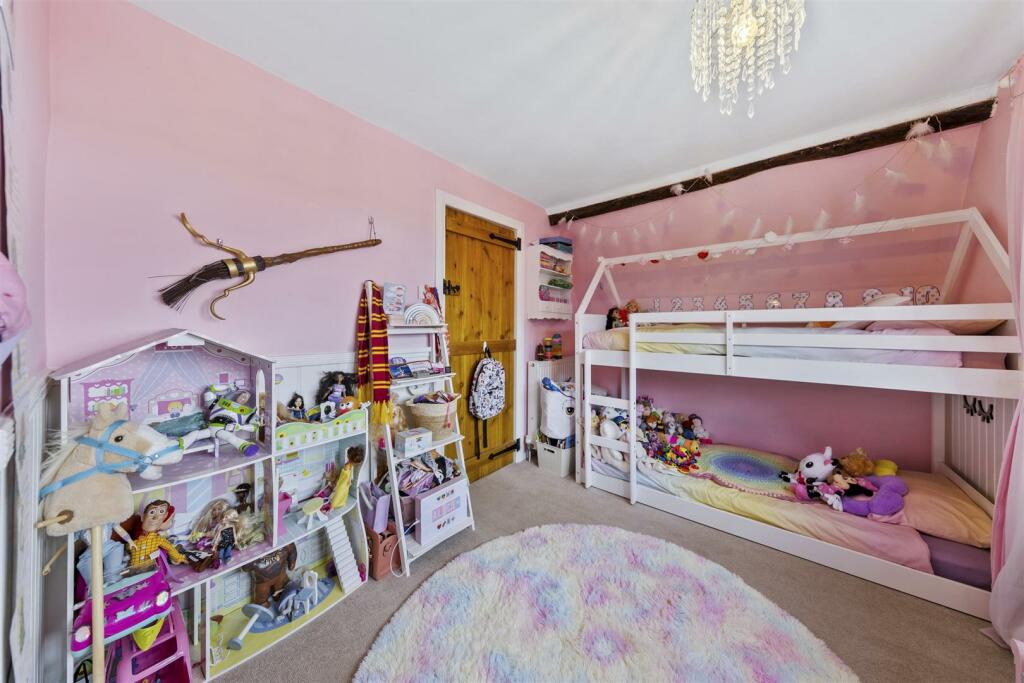 BumbleCottageWeb26.jpg
