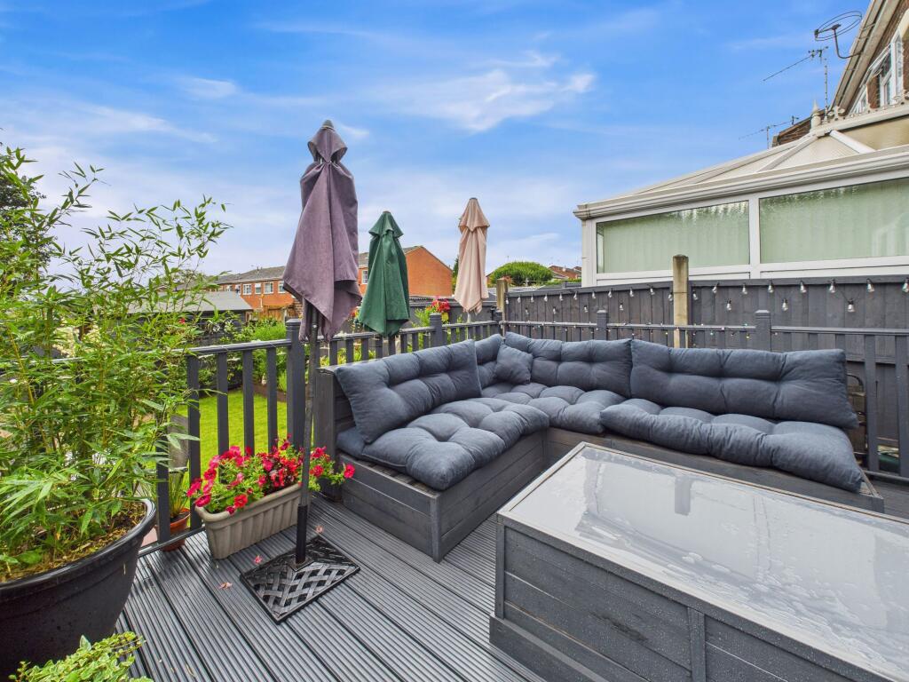 Rear Decked Seating Area