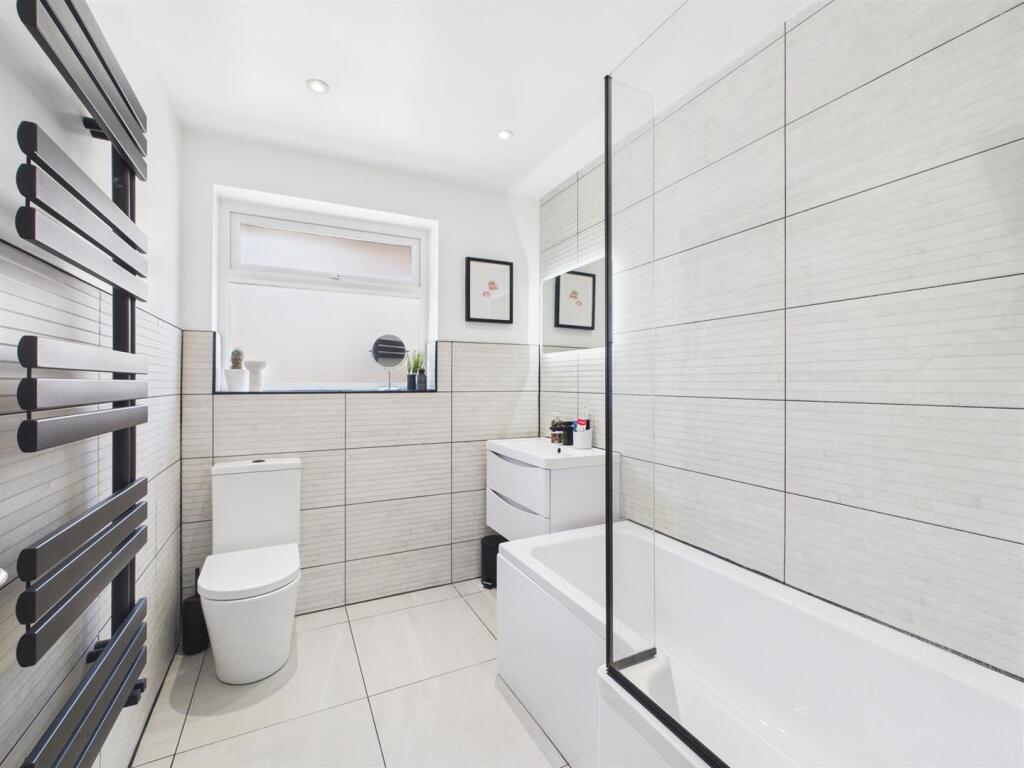 Family Bathroon