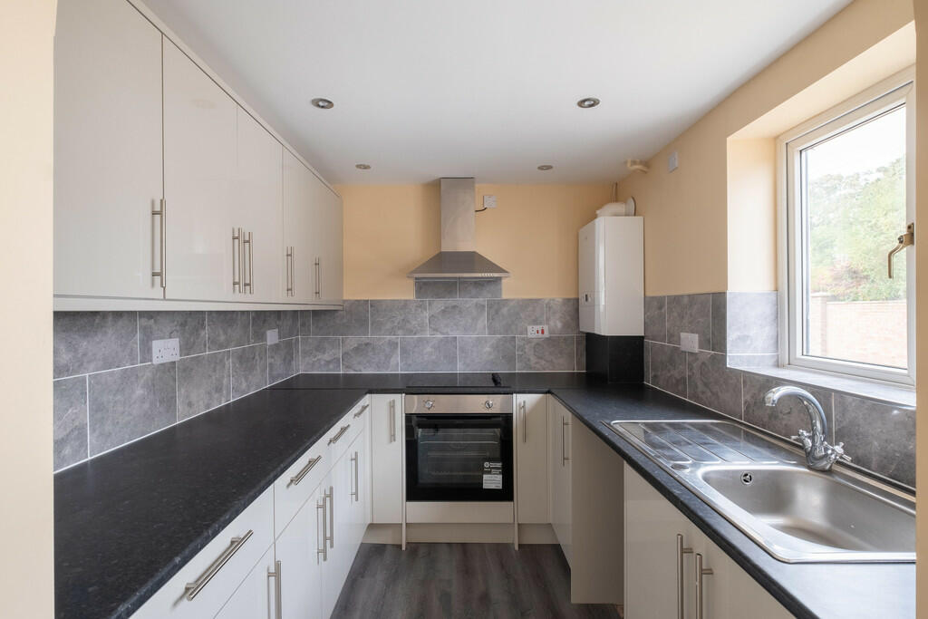 Newly fitted kitc...