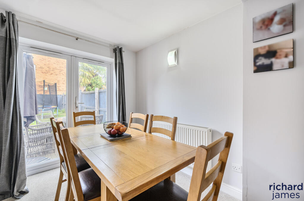 00c1e30705924b338650e2cc88a69097