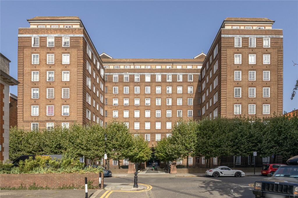 Swan Court