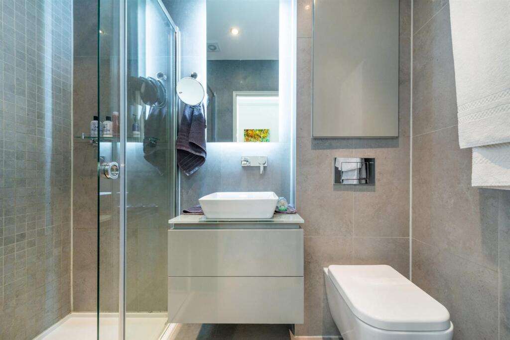 Goodge Street, Fitzrovia, London, W1T