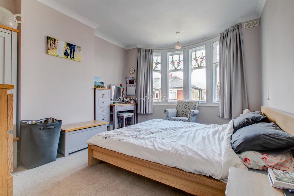 St Agnes, Heath, HernCrabtree, (13).jpg