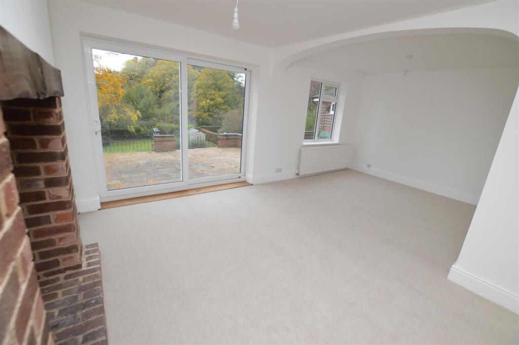 Lounge/dining room