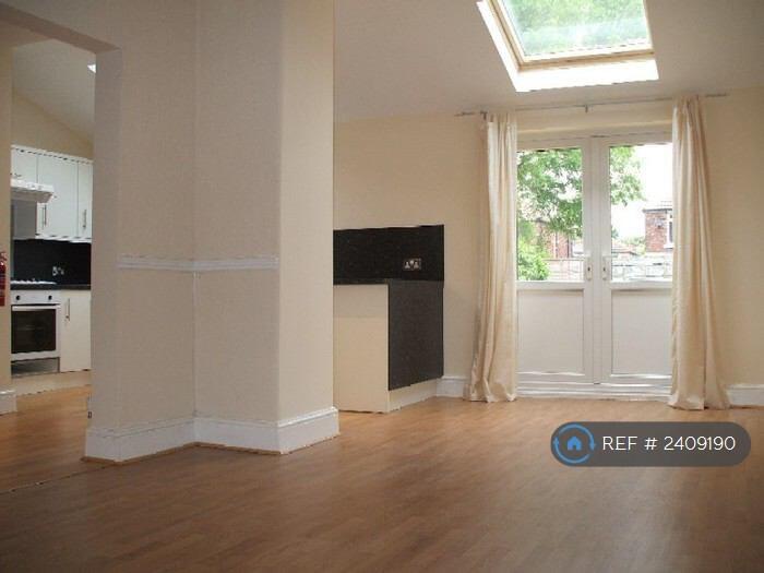 Lounge/Dining/Kitchen