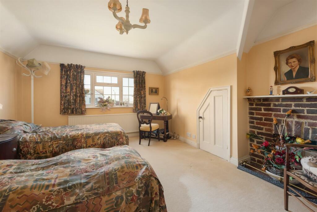 Dence Park, Herne Bay