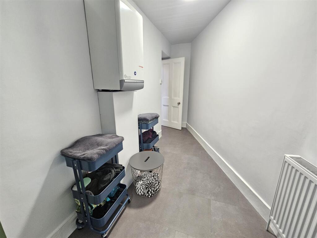 Linen Storage Area in Shower Room.jpg