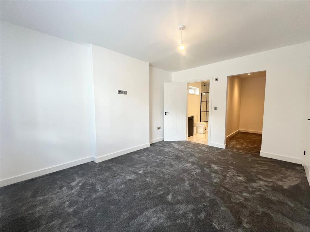 5. Bedroom 1.jpg