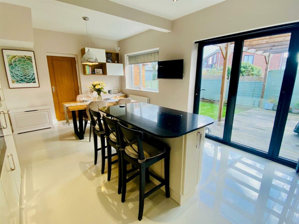 crossley lane 44 kitchen 3.jpg