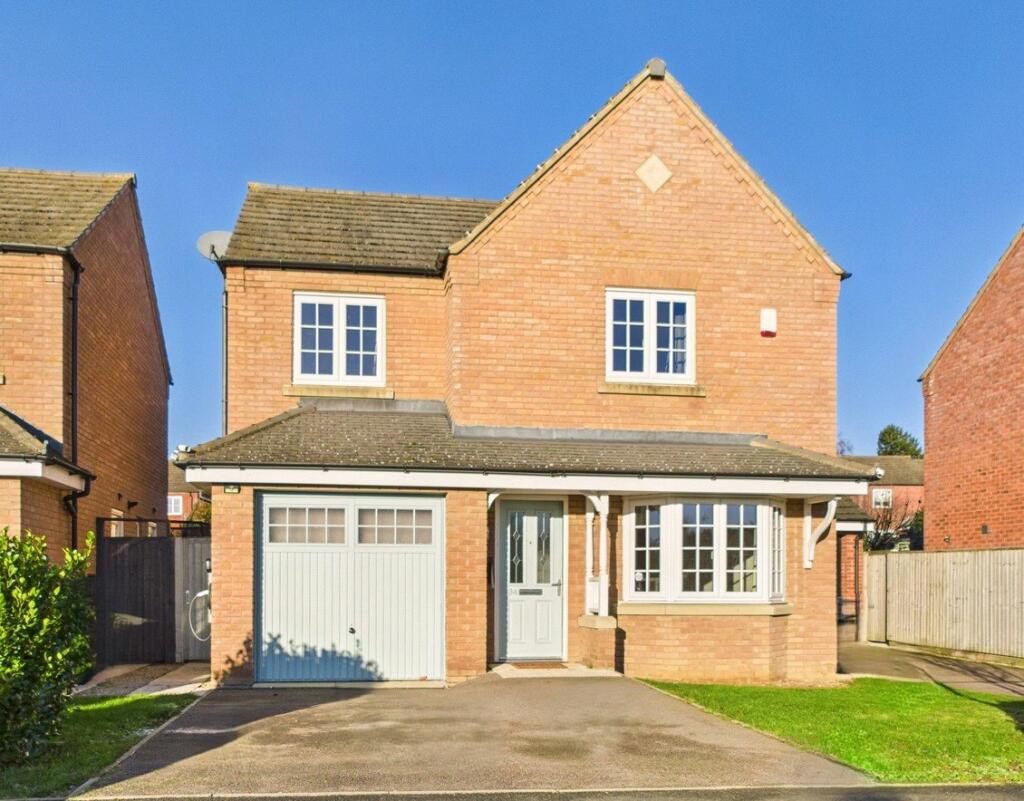 Terry Smith Avenue, Rothwell, Northants, NN14