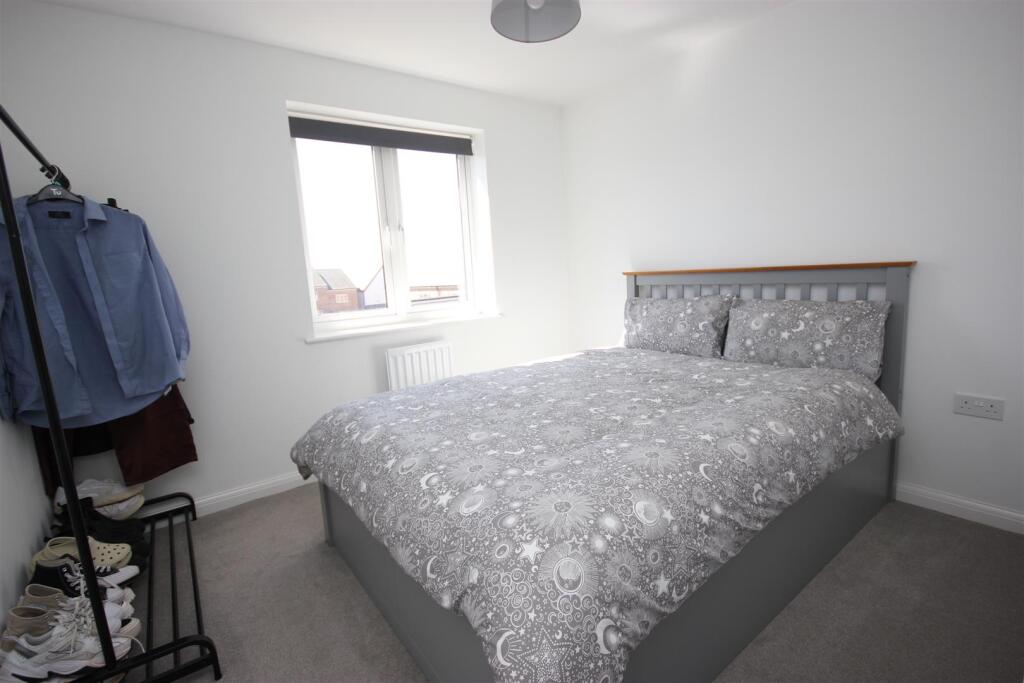 bed 2.JPG