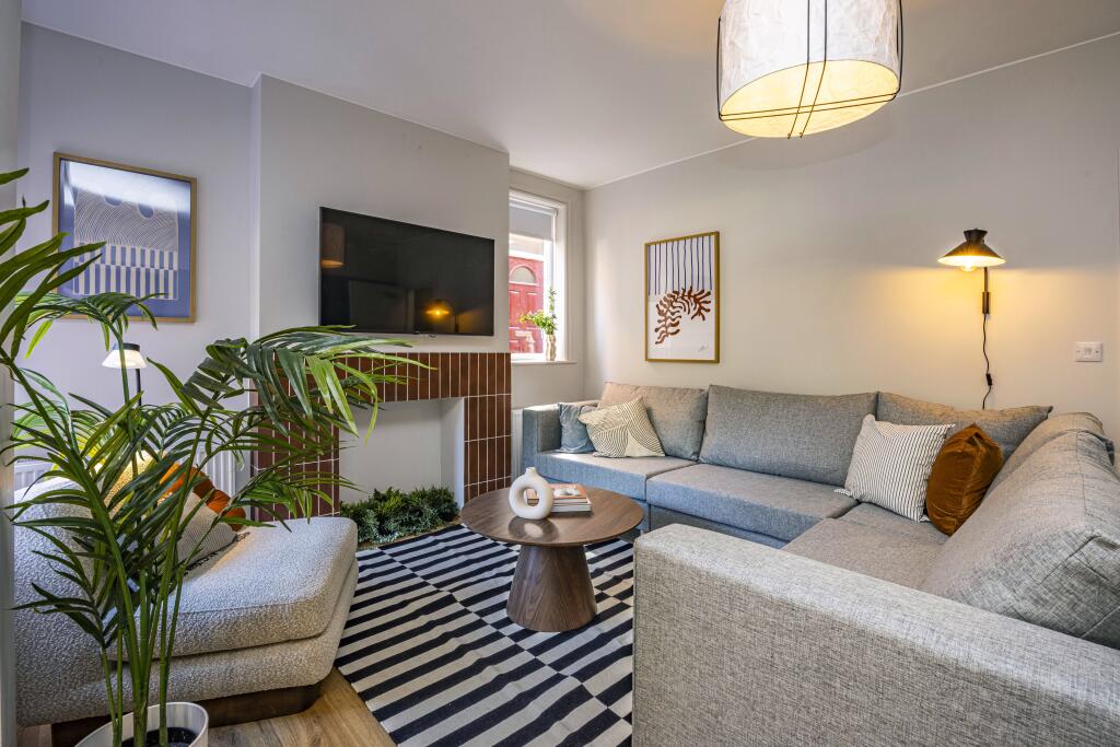 184RollestonDrive-Lo