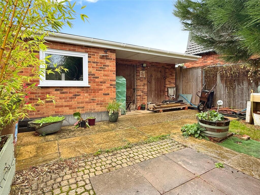 Garden Outbuilding
