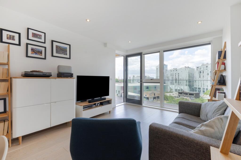 93038_Flat 607 Ca...