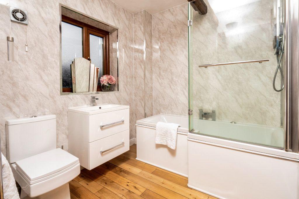 Master Bedroom Ensuite