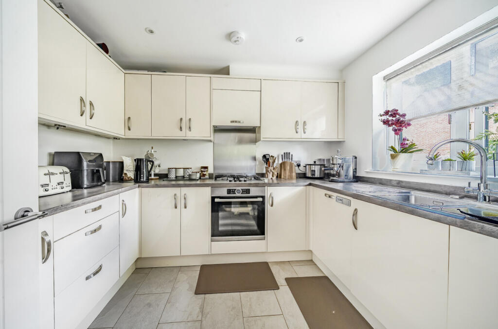 1354519-11-68c830...