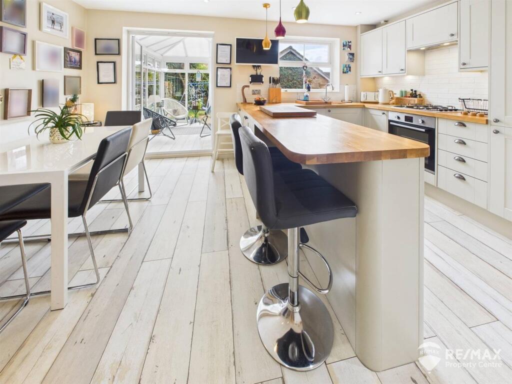 Kitchen Diner.jpg