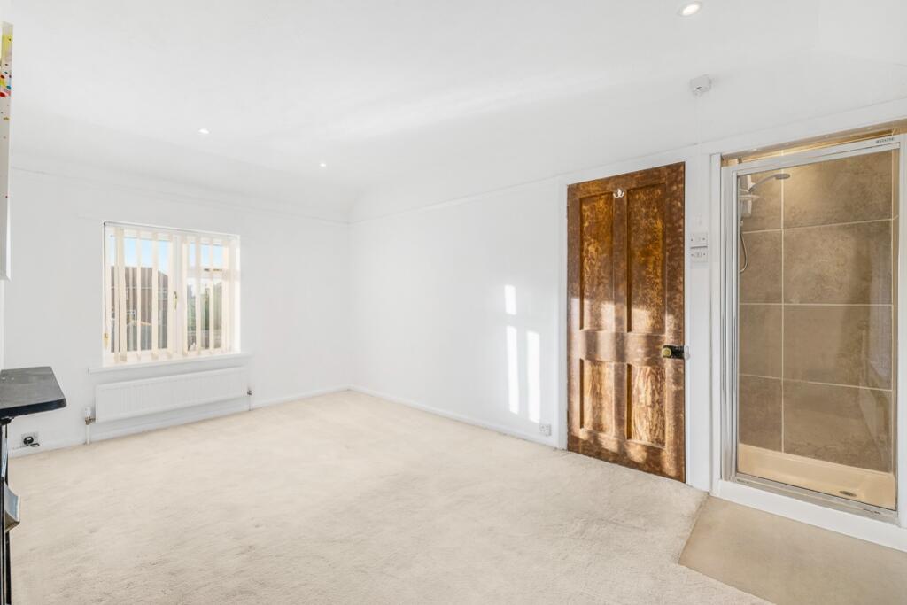 18 Toll¿s Lane (Holbeach)-23