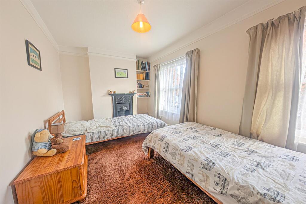 PXL_20251022_103209185. bed.jpg